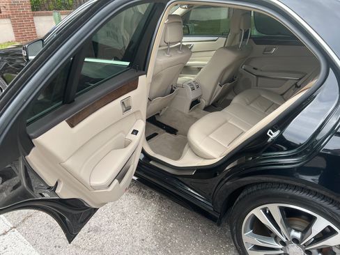 Used 2014 Mercedes-Benz E 350 Sedan image 16