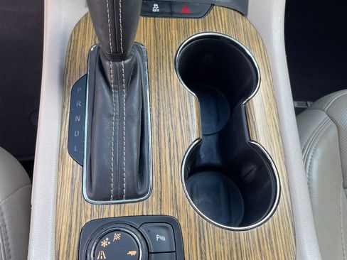 Used 2017 GMC Acadia Denali w/ Technology Package image 15