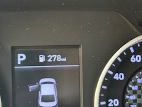 Used 2020 Hyundai Elantra SE image 7