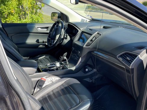 Used 2020 Ford Edge SEL w/ Convenience Package image 9