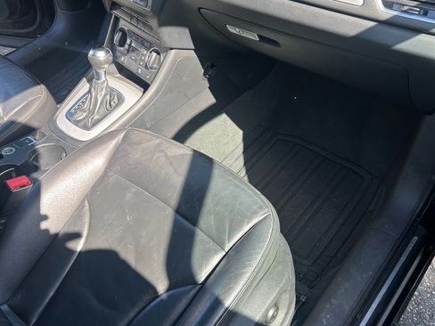 Used 2018 Audi Q3 2.0T Premium AWD/4WD image 18