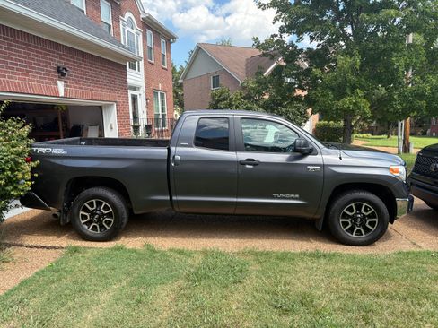 Used 2016 Toyota Tundra SR5 image 18