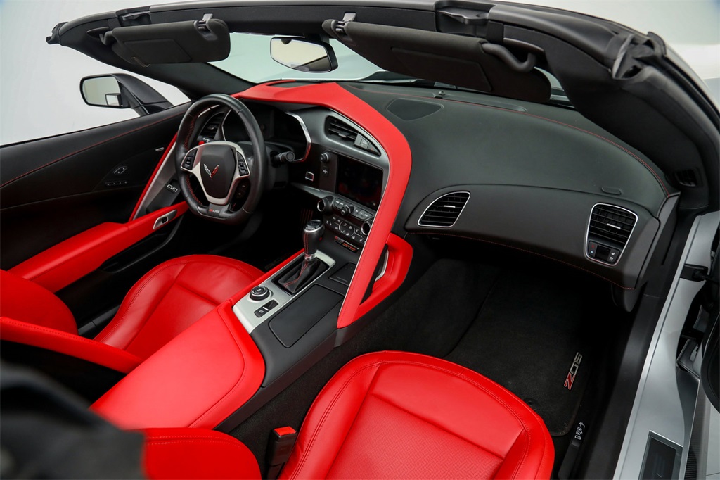 Used 2019 Chevrolet Corvette Z06 RWD image 16
