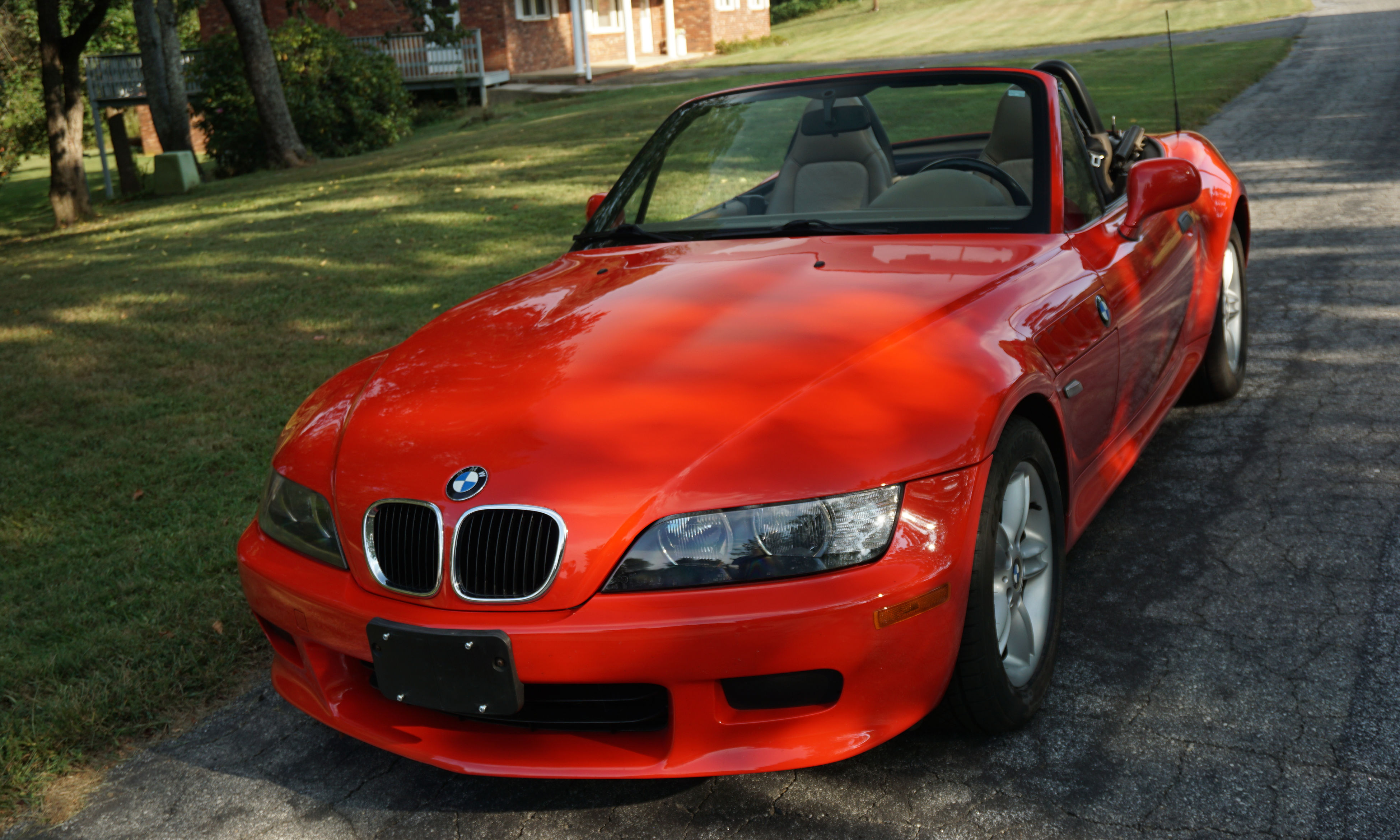 Used 2000 BMW Z3 2.5i RWD image 4