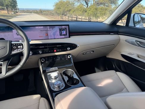 Used 2026 Genesis GV70 2.5T image 12