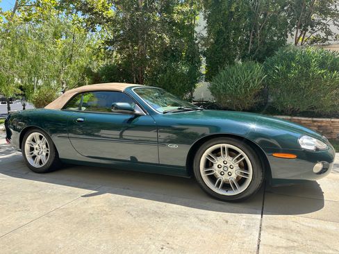 Used 2001 Jaguar XK8 Convertible RWD image 1