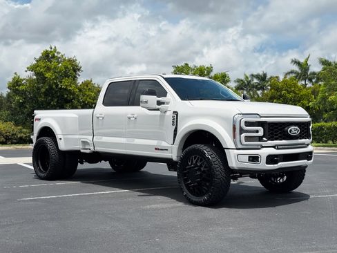 Used 2024 Ford F450 Limited w/ FX4 Off-Road Package image 5