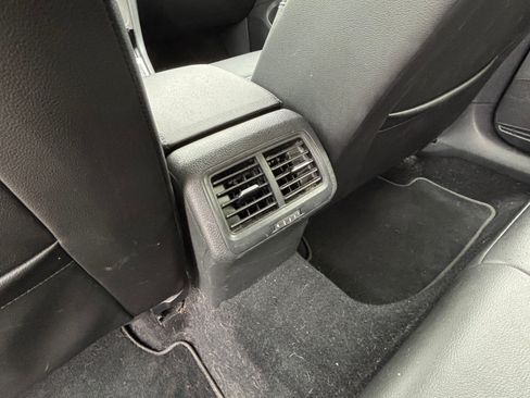 Used 2017 Volkswagen Golf Wolfsburg Edition FWD image 15