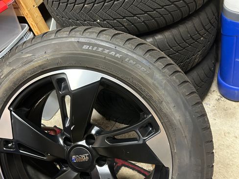 Used 2015 Dodge Challenger SXT Plus w/ Driver Convenience Group RWD image 16