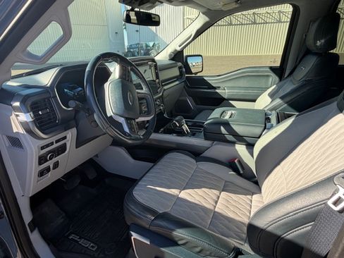 Used 2023 Ford F150 Limited image 9