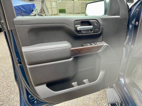 Used 2021 GMC Sierra 1500 SLT w/ SLT Premium Package image 15