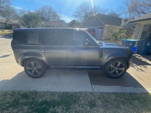 Used 2023 Land Rover Defender 110 Carpathian Edition image 6