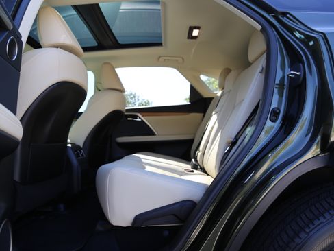 Used 2022 Lexus RX 450h AWD w/ Premium Package image 27