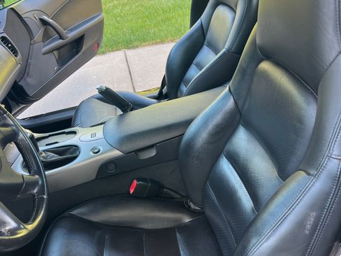 Used 2005 Chevrolet Corvette Convertible w/ Preferred Equipment Group image 8