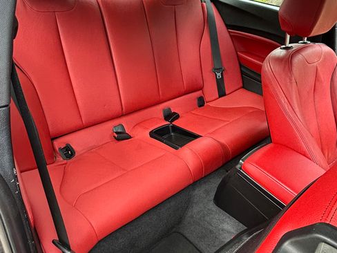 Used 2015 BMW M235i Coupe image 16