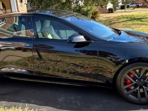 Used 2023 Tesla Model S Plaid AWD/4WD image 1