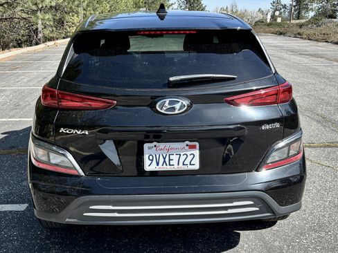 Used 2023 Hyundai Kona SEL w/ Cargo Package image 8