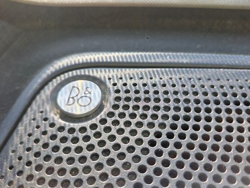 Used 2023 Ford Bronco Wildtrak image 12