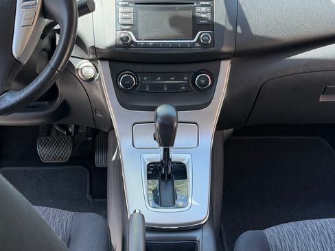 Used 2015 Nissan Sentra SV image 12