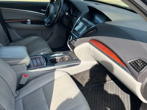 Used 2017 Acura MDX SH-AWD w/ Advance Package image 4