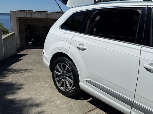 Used 2019 Audi Q7 3.0T Premium Plus w/ Premium Plus Package AWD/4WD image 8