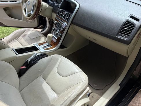 Used 2012 Volvo XC60 3.2 FWD image 13