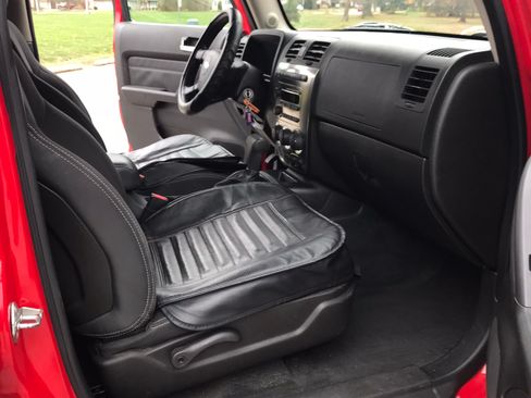 Used 2009 HUMMER H3T w/ Appearance Package AWD/4WD image 13