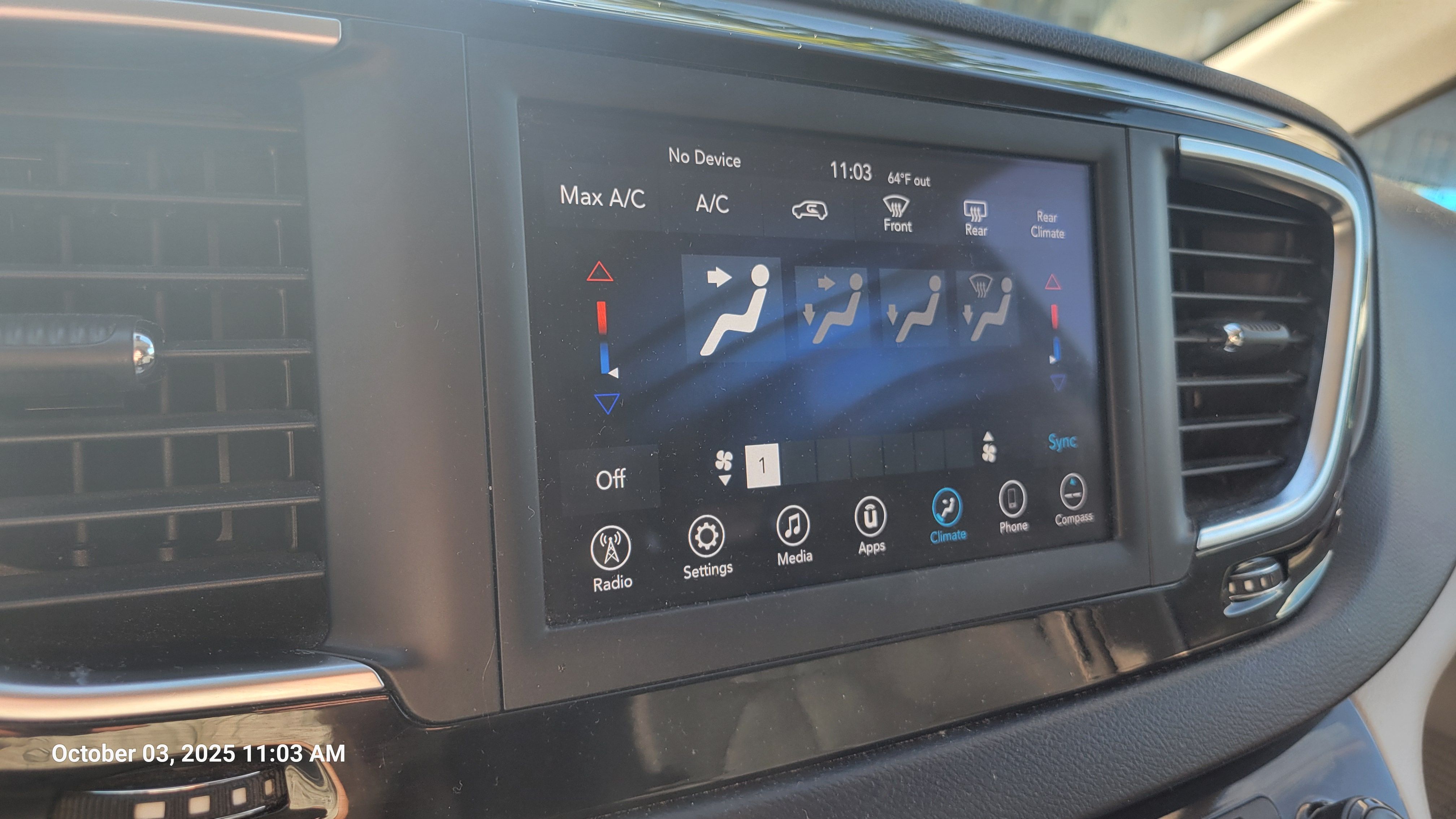 Used 2018 Chrysler Pacifica Touring w/ Security Group FWD image 14