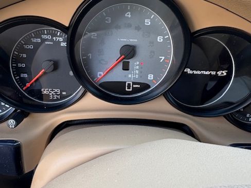 Used 2011 Porsche Panamera 4S image 15