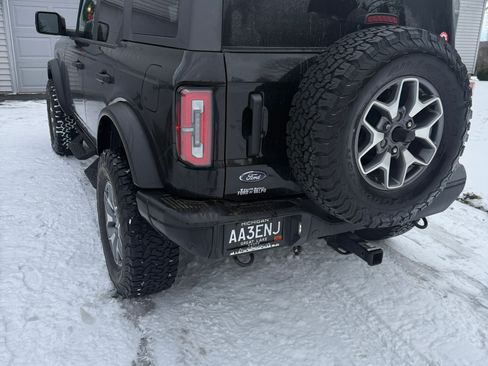 Used 2024 Ford Bronco Badlands image 4