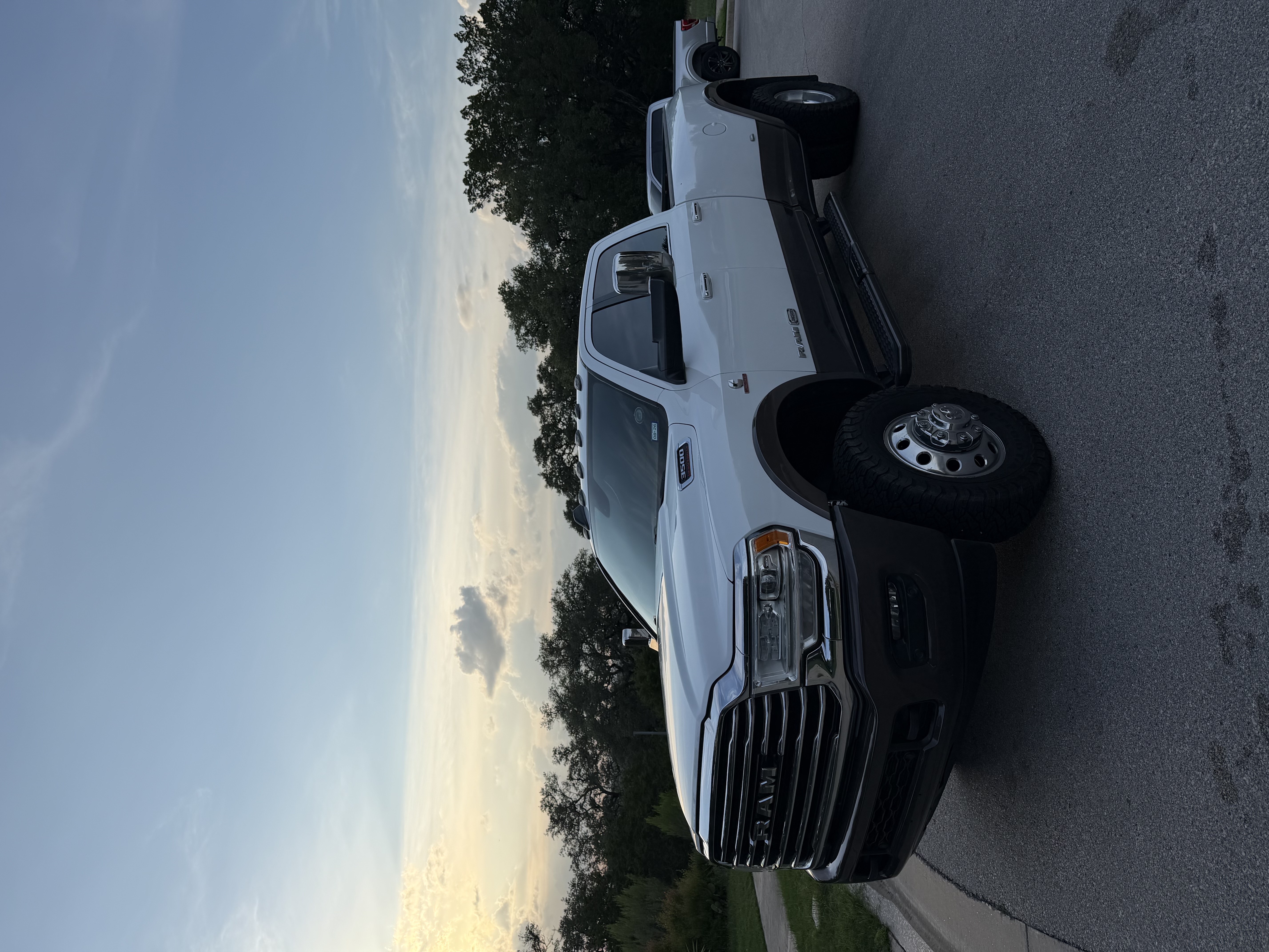 Used 2020 RAM 3500 Limited AWD/4WD image 4