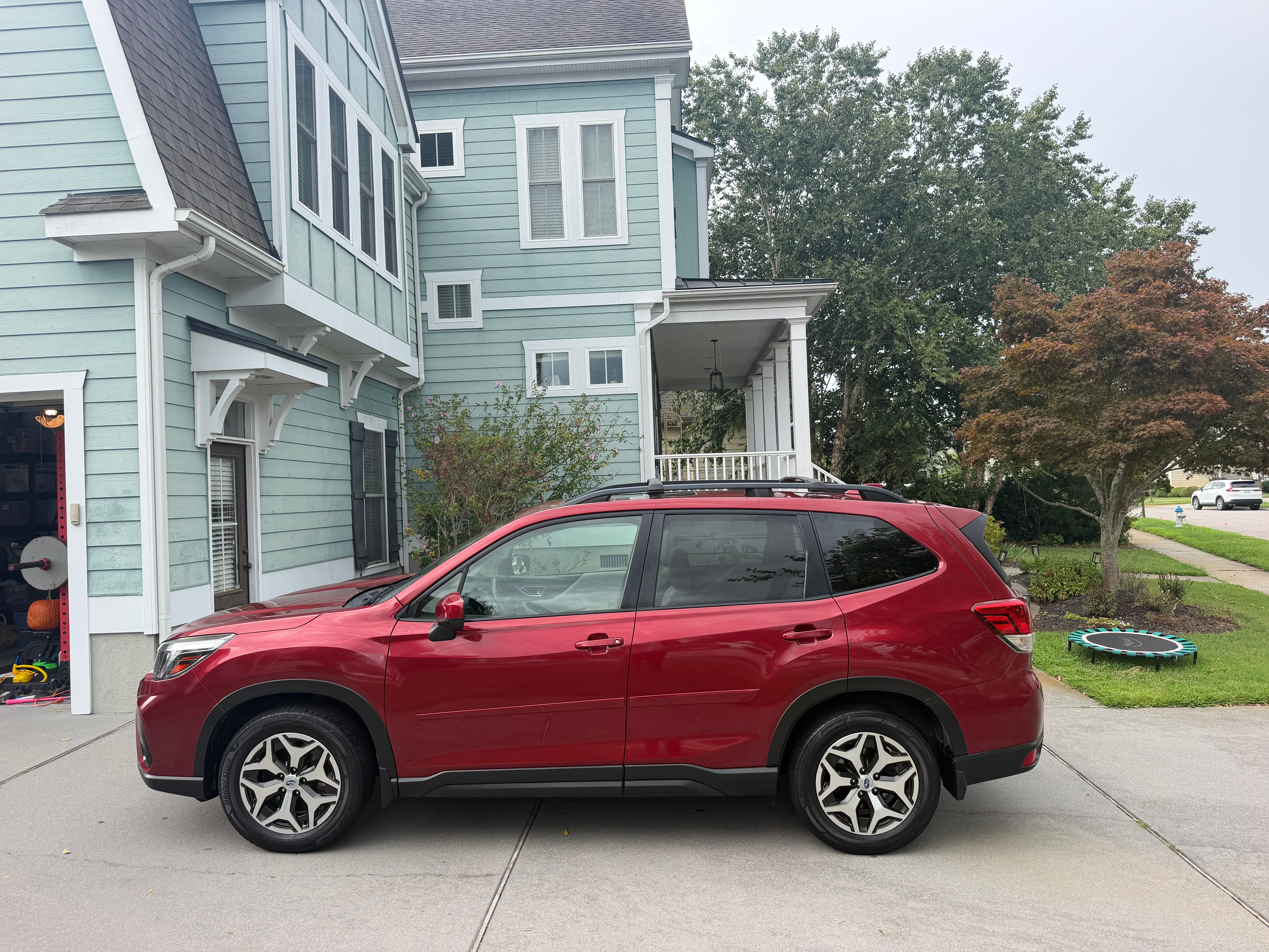 Used 2019 Subaru Forester Premium AWD/4WD image 2