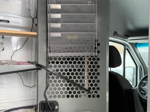 Used 2014 Mercedes-Benz Sprinter 2500 image 11