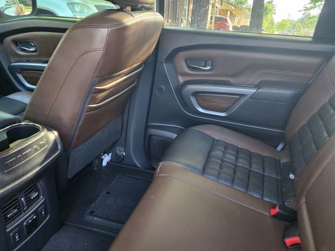 Used 2017 Nissan Titan Platinum Reserve image 8