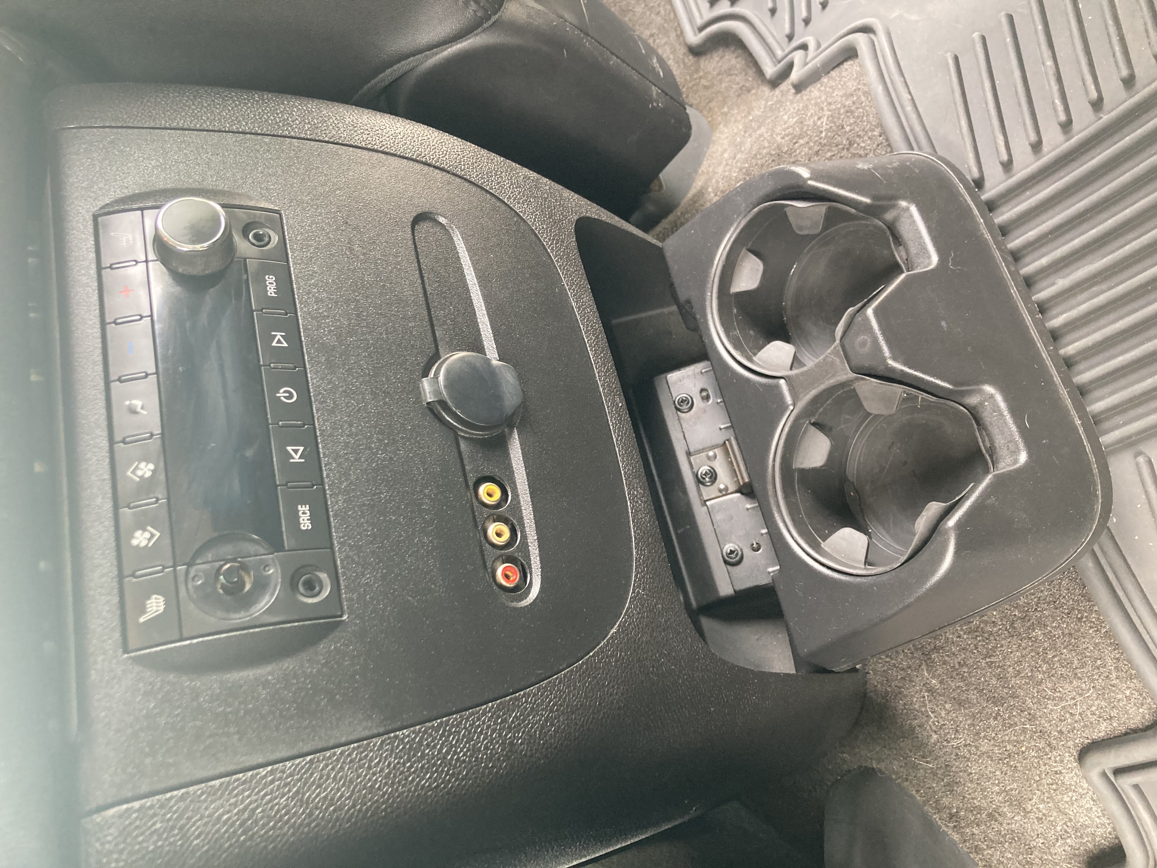 Used 2012 GMC Yukon XL Denali AWD/4WD image 16