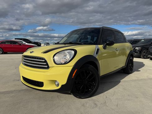 Used 2012 MINI Cooper Countryman image 2