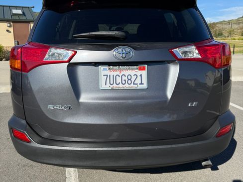 Used 2013 Toyota RAV4 LE image 5