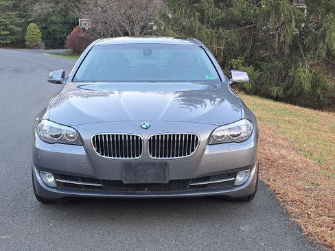 Used 2012 BMW 535i xDrive Sedan image 2