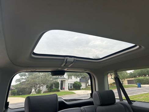 Used 2004 Honda Element EX image 13