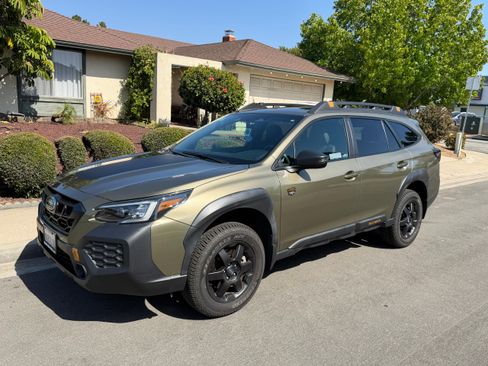 Used 2024 Subaru Outback Wilderness w/ Wilderness Package AWD/4WD image 10