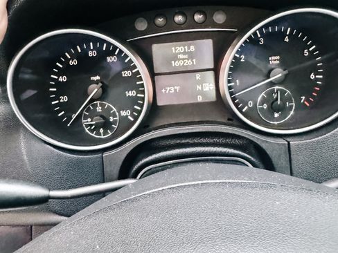 Used 2010 Mercedes-Benz ML 350 4MATIC image 13