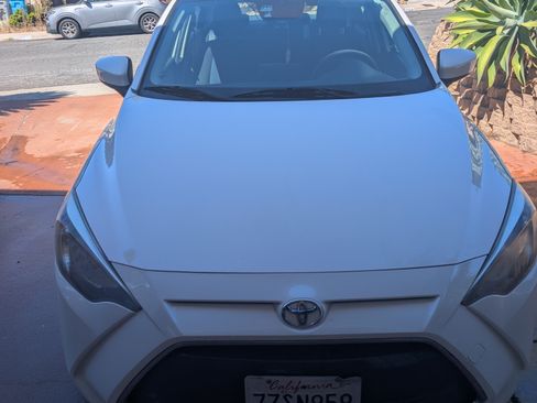 Used 2017 Toyota Yaris iA FWD image 6
