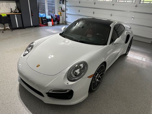 Used 2015 Porsche 911 4 Coupe image 11