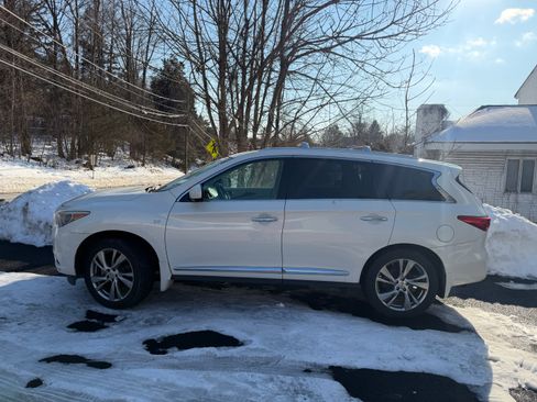 Used 2014 INFINITI QX60 FWD w/ Deluxe Touring Package image 24