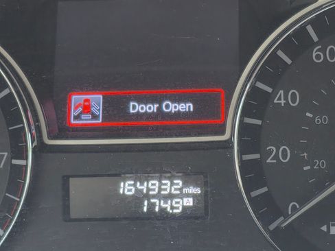 Used 2013 Nissan Altima 2.5 SL w/ Technology Pkg image 12