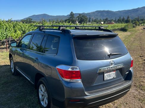 Used 2013 Toyota Highlander SE AWD/4WD image 11