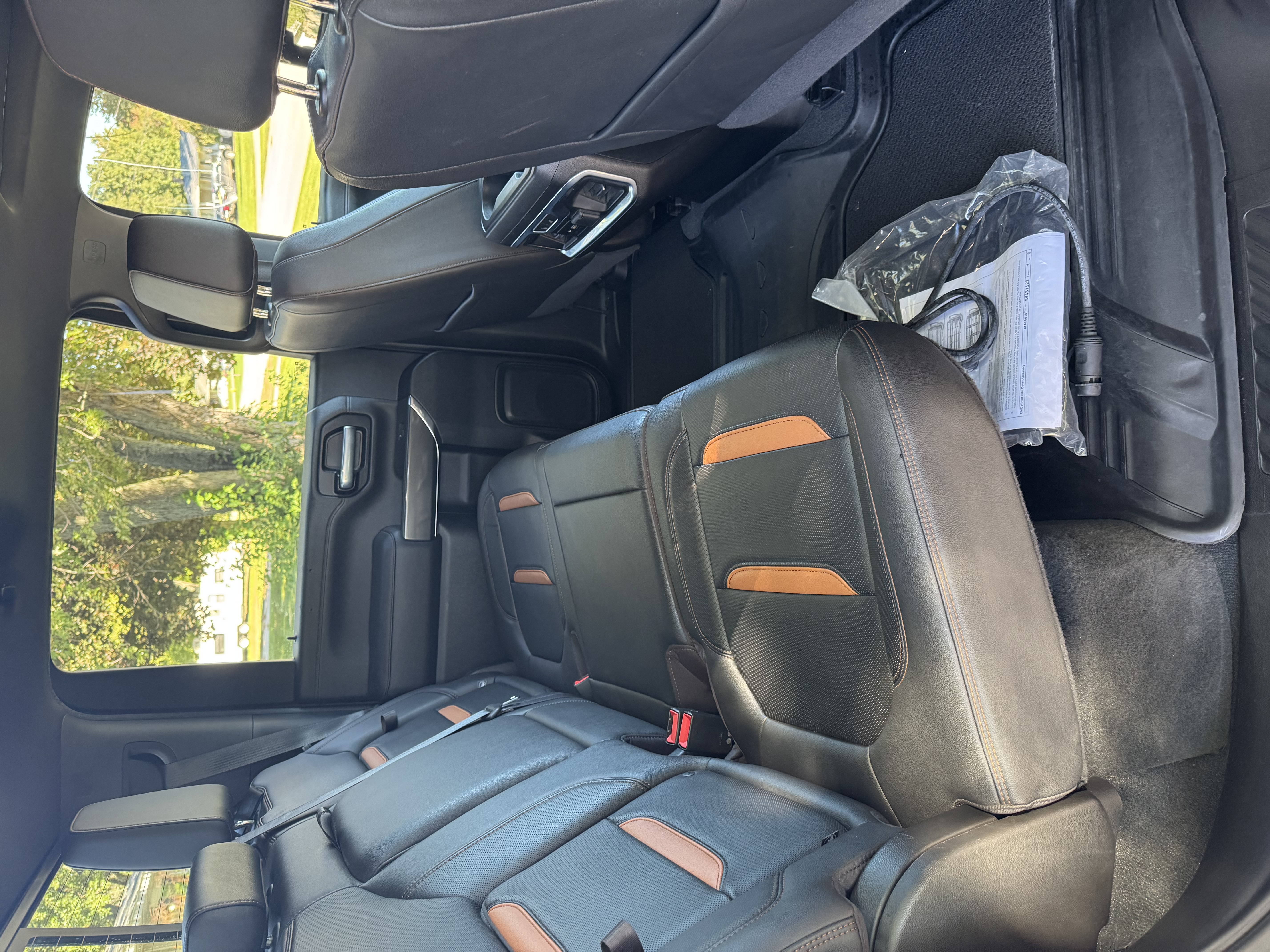 Used 2021 GMC Sierra 2500 AT4 w/ AT4 Premium Plus Package AWD/4WD image 15