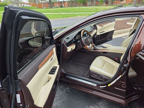 Used 2017 Lexus ES 350 w/ Luxury Package FWD image 12