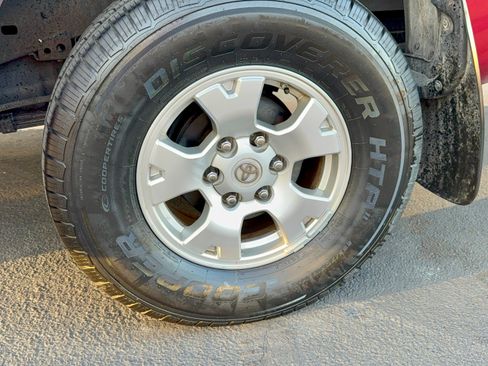 Used 2006 Toyota Tacoma PreRunner image 5