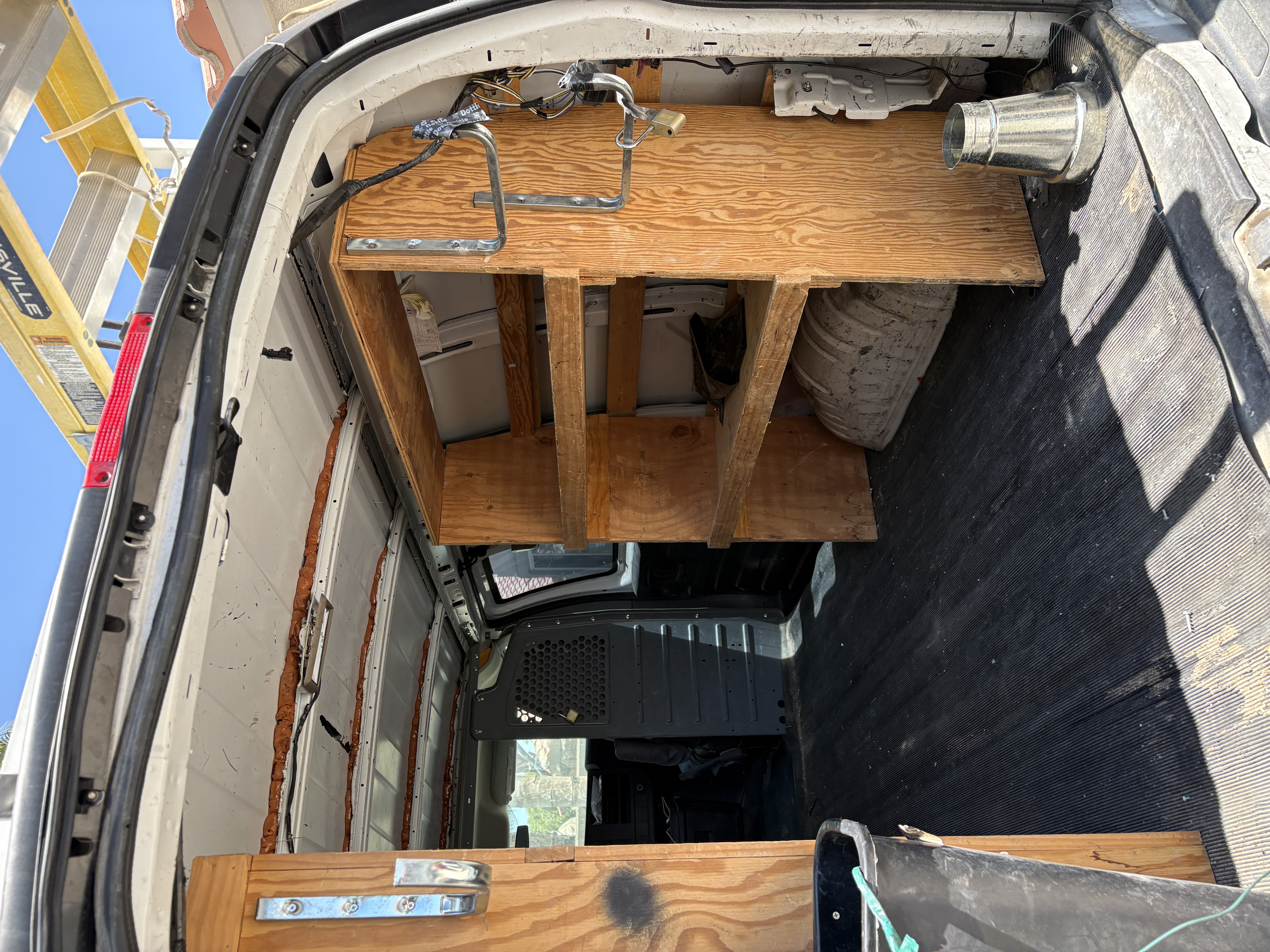 Used 2014 GMC Savana 2500 RWD image 8